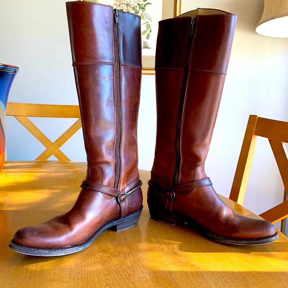 CLASSIC 🤎 Frye Stirrup Tall Riding Boots Cognac Brown Silver Hardware Sz 6 😺!